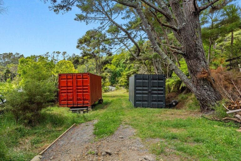 Photo of property in 379 Muriwai Road, Waimauku, 0881