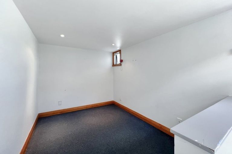 Photo of property in Sta Travel Flats, 1/130 Cuba Street, Te Aro, Wellington, 6011