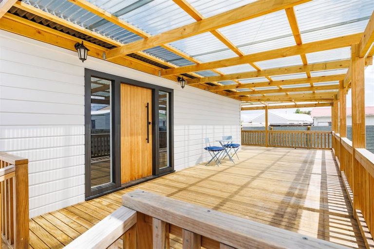 Photo of property in 6 Collins Crescent, Feilding, 4702