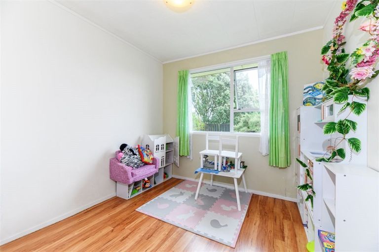 Photo of property in 91 Sunnyside Road, Sunnyvale, Auckland, 0612