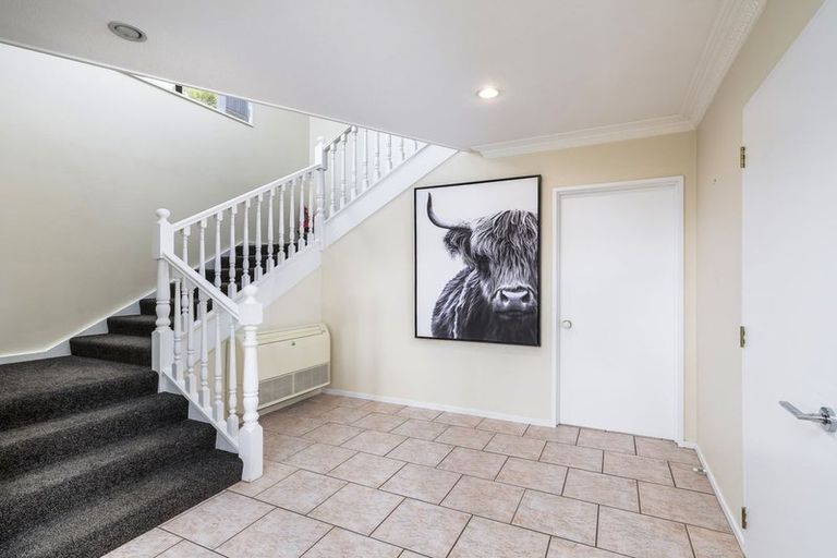 Photo of property in 6 Exeter Street, Waimate, 7924