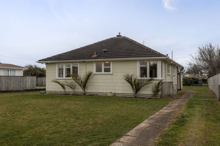 Photo of property in 5 Clyde Street, Levin, 5510