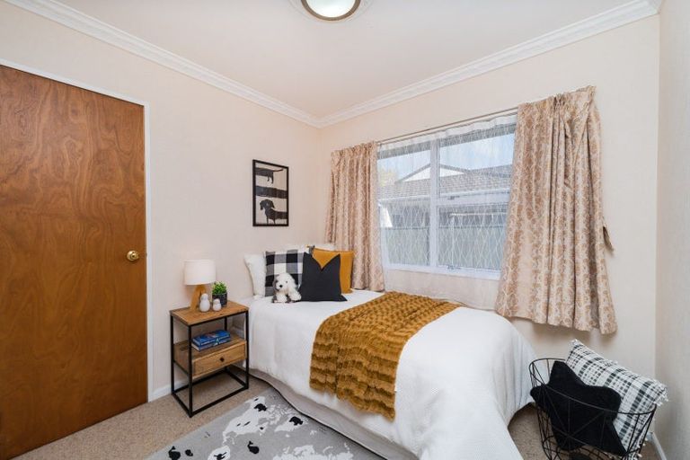 Photo of property in 126 John F Kennedy Drive, Milson, Palmerston North, 4414