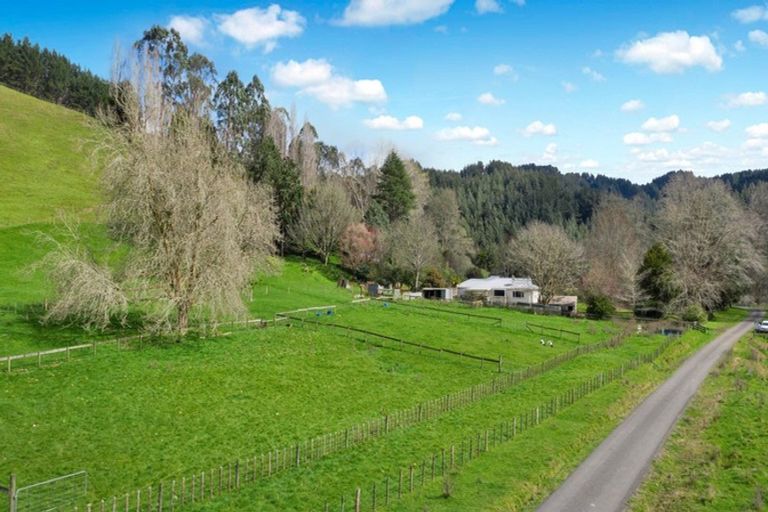 Photo of property in 1186 Tangahoe Valley Road, Ohangai, Hawera, 4674