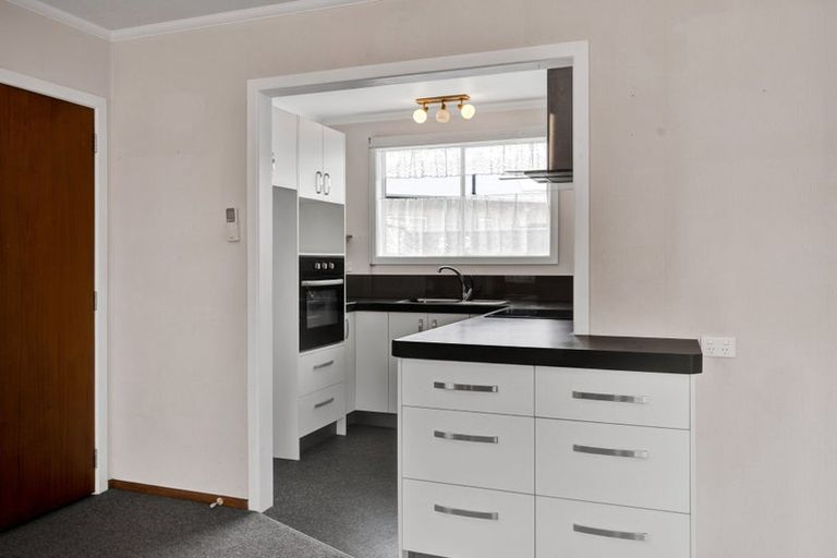 Photo of property in 69 Dixon Avenue, Hawera, 4610