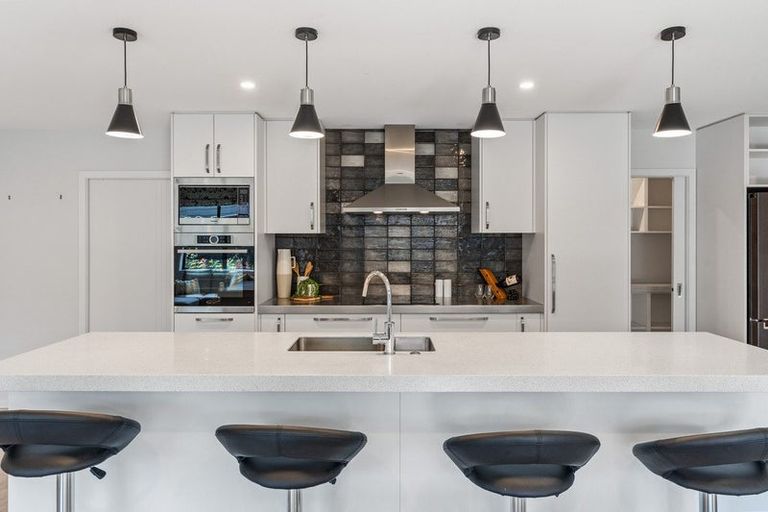 Photo of property in 16 Carrick Place, Mosgiel, 9024