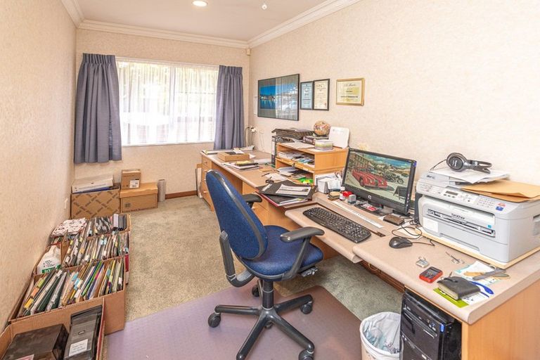 Photo of property in 10 Saint Helens Place, Tawhero, Whanganui, 4501