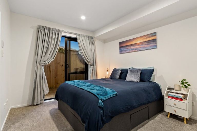 Photo of property in 6 Kari Lane, Kumeu, 0810