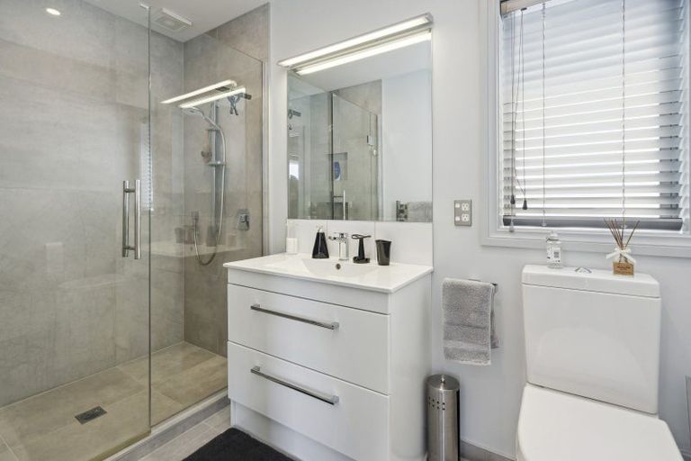 Photo of property in 71 Endeavour Drive, Whitby, Porirua, 5024