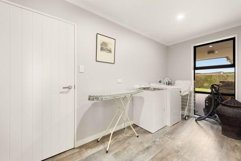 Photo of property in 24 Mckinnon Road, Edendale, Wyndham, 9893