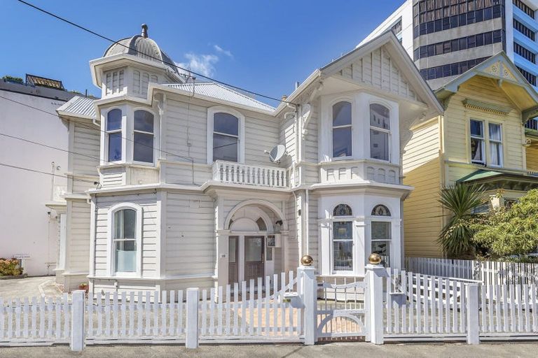 Photo of property in 18 Portland Crescent, Thorndon, Wellington, 6011