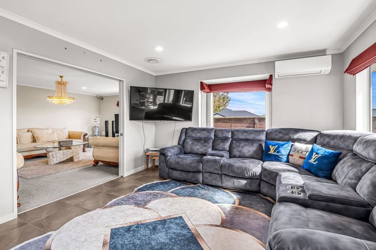 Photo of property in 19 Branigan Parade, Kelvin Grove, Palmerston North, 4414