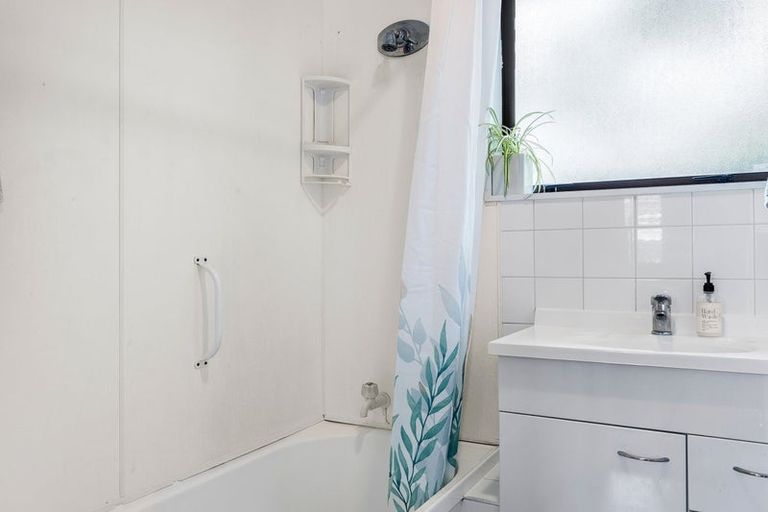 Photo of property in 93b Kippenberger Avenue, Rangiora, 7400