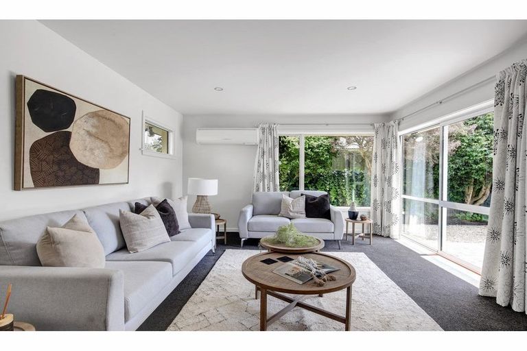 Photo of property in 56 Greendale Avenue, Avonhead, Christchurch, 8042