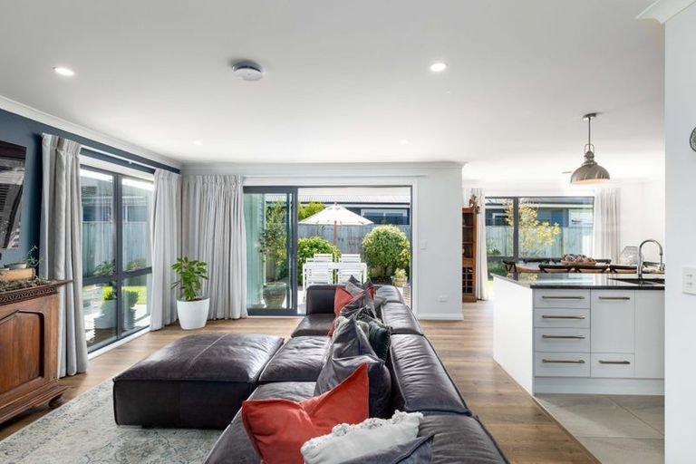 Photo of property in 14 Ballinger Place, Kaiapoi, 7630