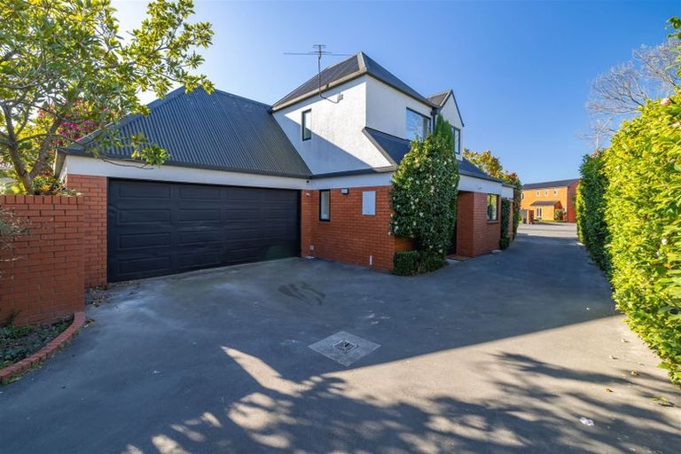 Photo of property in 2/57 Wairakei Road, Bryndwr, Christchurch, 8052