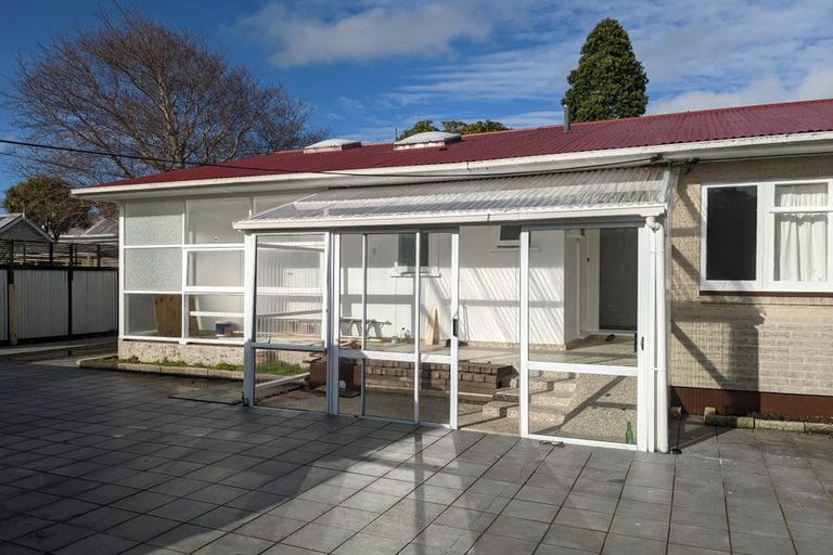 Photo of property in 166 Carrington Street, Lower Vogeltown, New Plymouth, 4310