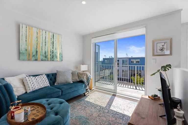 Photo of property in 31 Reynolds Place, Papamoa Beach, Papamoa, 3118