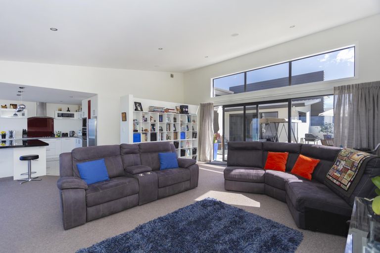 Photo of property in 56 Warren Street, Oamaru, 9400