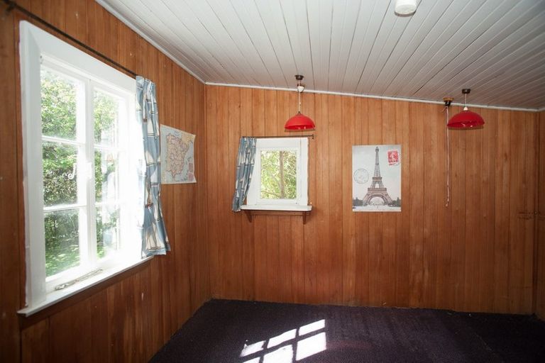 Photo of property in 4 Marine Drive, Diamond Harbour, 8972