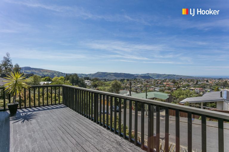 Photo of property in 24 Larkins Street, Helensburgh, Dunedin, 9010