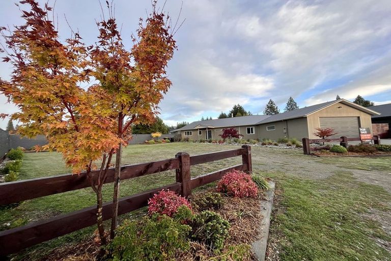 Photo of property in 35 Irishman Drive, Twizel, 7901