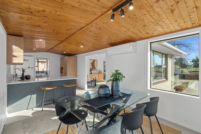 Photo of property in 68 Russley Road, Russley, Christchurch, 8042