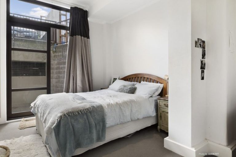 Photo of property in Augusta Apartments, 7/254 Willis Street, Te Aro, Wellington, 6011