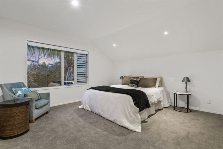 Photo of property in 1/56 Castor Bay Road, Castor Bay, Auckland, 0620