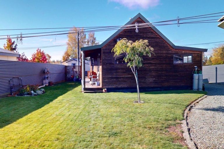 Photo of property in 10 Fraser Crescent, Twizel, 7901