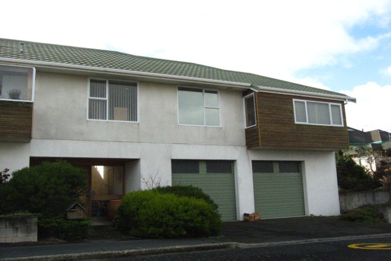 Photo of property in 8c Elliffe Place, Shiel Hill, Dunedin, 9013