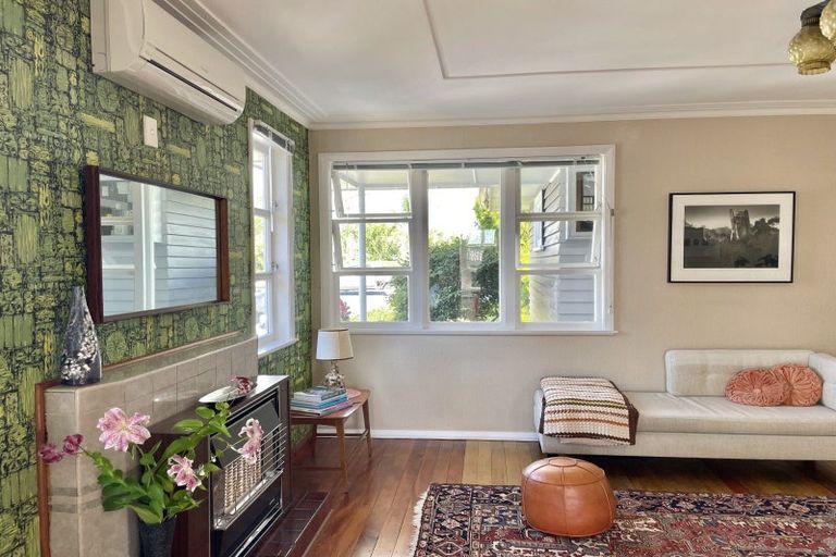 Photo of property in 35 Aotaki Street, Otaki, 5512