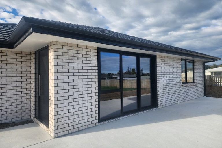 Photo of property in 8 Kahikatea Drive, East Gore, 9710