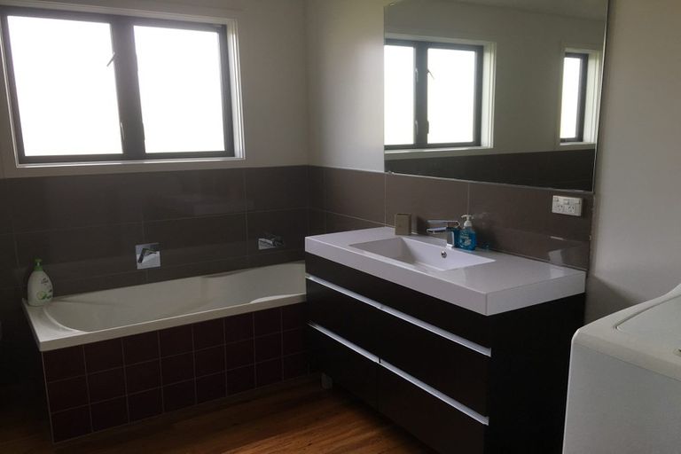 Photo of property in 1a Mclean Street, Glenavy, Waimate, 7980