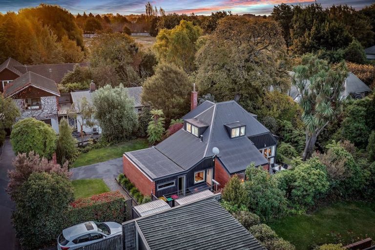 Photo of property in 117b Waimairi Road, Ilam, Christchurch, 8041