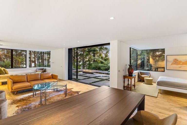 Photo of property in 34 Arapito Road, Titirangi, Auckland, 0604