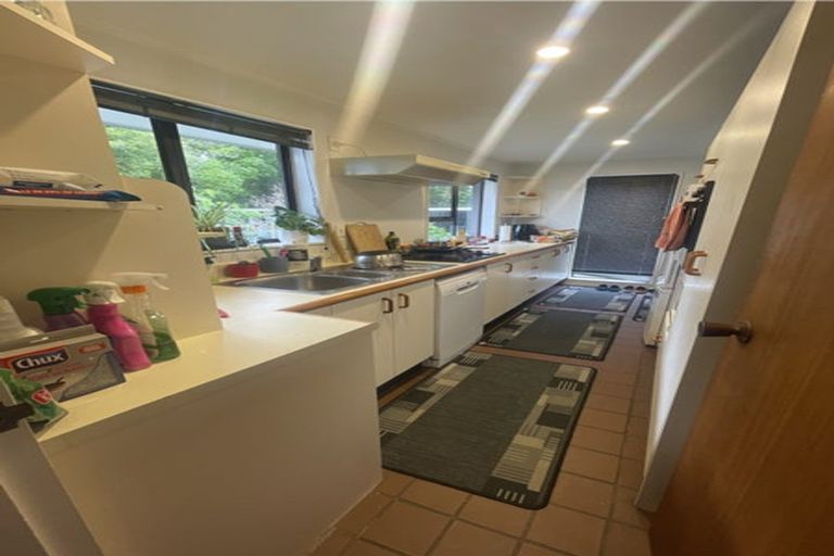 Photo of property in 3/75 Delhi Crescent, Khandallah, Wellington, 6035