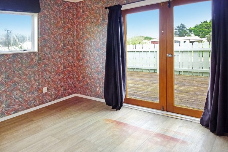 Photo of property in 35 Ruanui Street, Himatangi Beach, Foxton, 4891