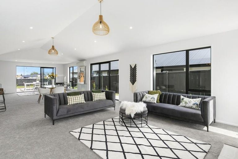 Photo of property in 143 Wingatui Road, Mosgiel, 9024