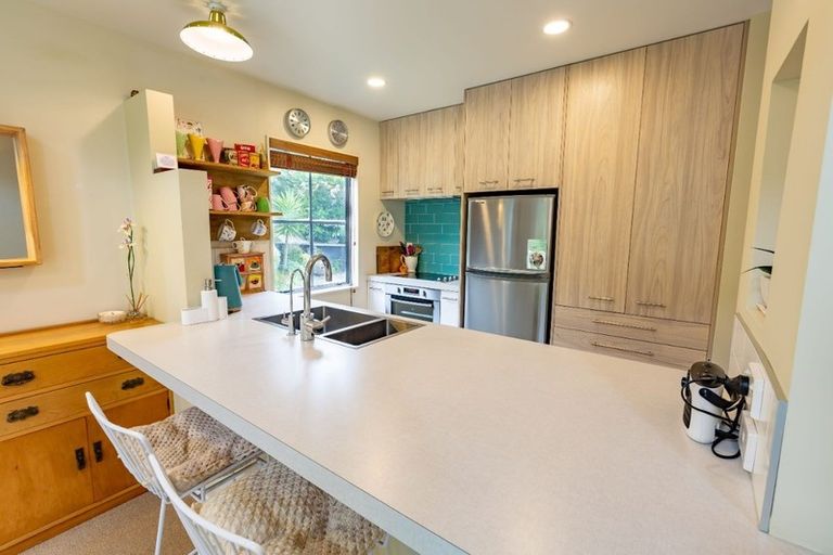 Photo of property in 11b Frimley Terrace, Waikanae Beach, Waikanae, 5036