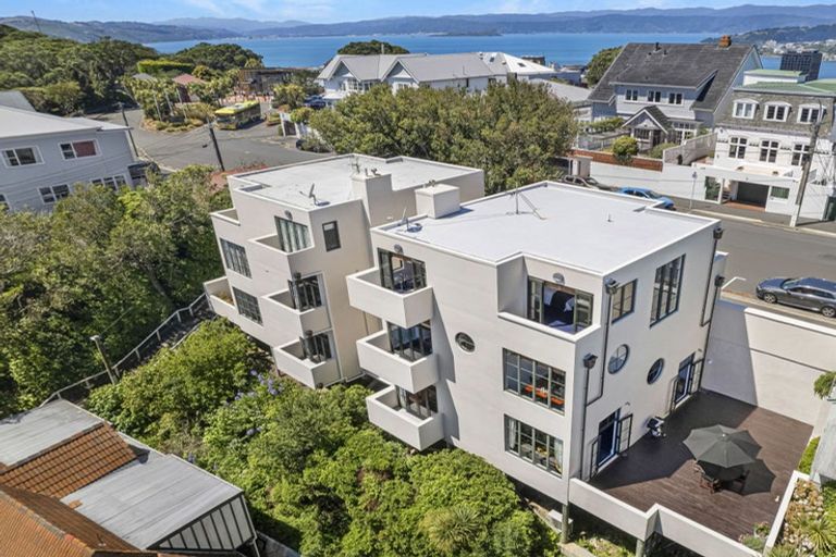 Photo of property in 12 Upland Road, Kelburn, Wellington, 6012