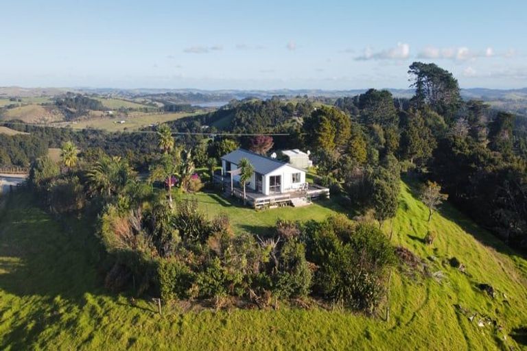 Photo of property in 133 Wearmouth Road, Paparoa, 0571