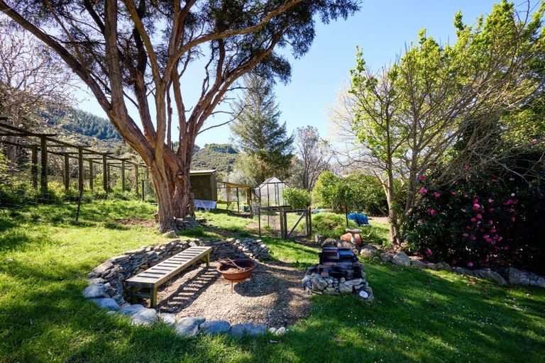 Photo of property in 5078 Kenepuru Road, Ohauparuparu Bay, Picton, 7282