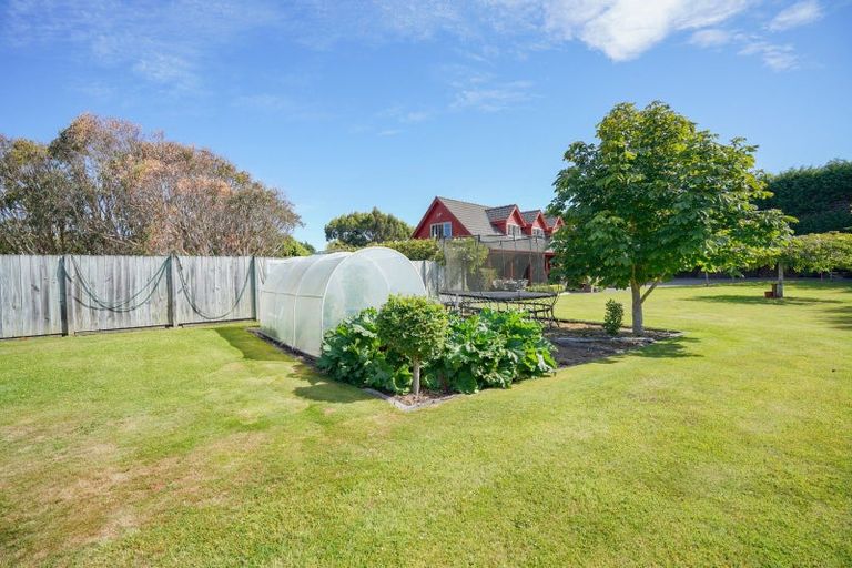 Photo of property in 221 Dunns Road, Otatara, Invercargill, 9879