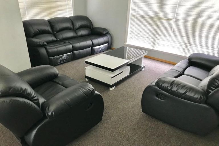 Photo of property in 66a Arimu Road, Papakura, 2110