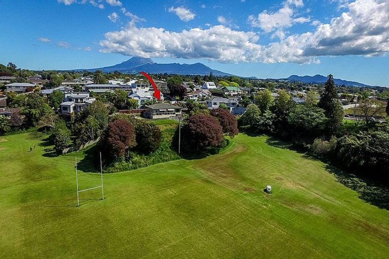 Photo of property in 233b Carrington Street, Vogeltown, New Plymouth, 4310