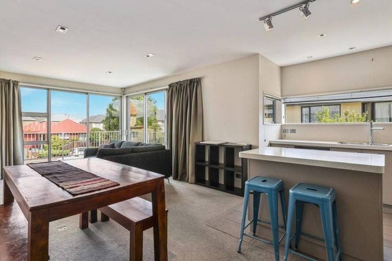 Photo of property in 44a Picton Avenue, Riccarton, Christchurch, 8011