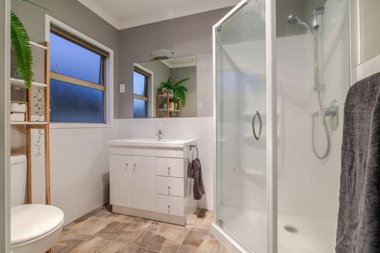 Photo of property in 19 Meridian Grove, Kelvin Grove, Palmerston North, 4414