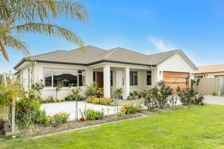 Photo of property in 18 Pania Place, Poraiti, Napier, 4112