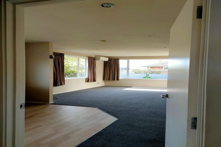 Photo of property in 3/17 Waimairi Road, Upper Riccarton, Christchurch, 8041